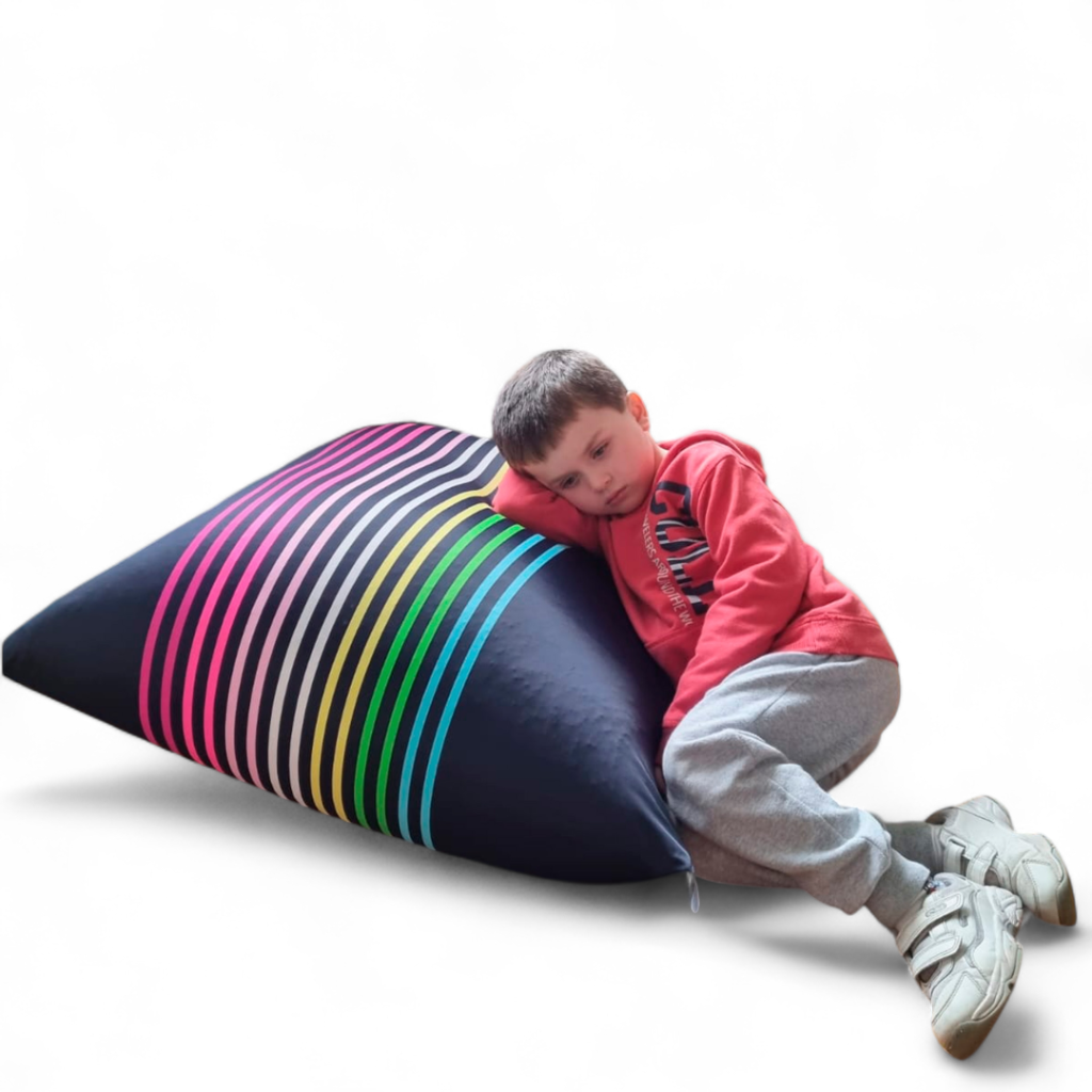 En B-Home Tenemos Cojines Puff Sensoriales para dar máxima calma y relajación a niños y adultos, proporcionando suavidad y comodidad a toda prueba.